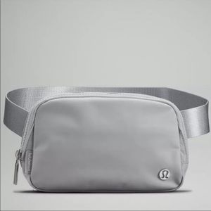 lululemon Everywhere Belt Bag
